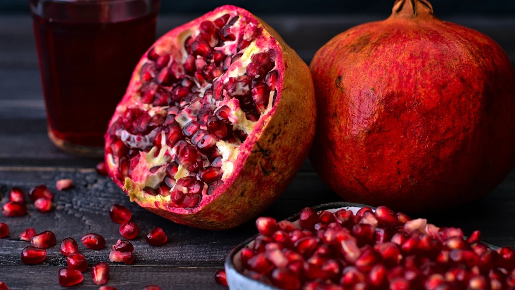 Pomegranate for Diabetes रोजाना खाएं अनार, Blood Sugar रहेगा कंट्रोल